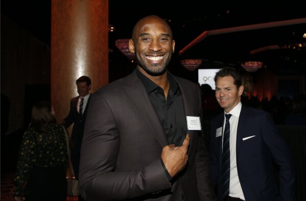 Jokes and selfies with Kobe Bryant at Oscar nominees lunch AP News